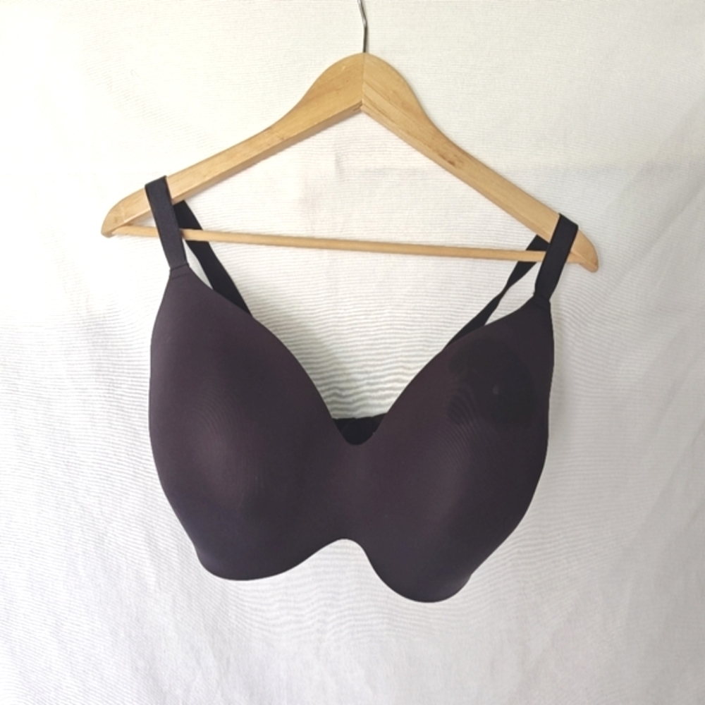 Knix Bra WingWoman Contour Molded Cups Wirefree Wireless Black 8++ 40G H 42G H